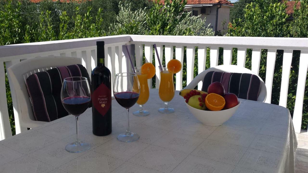 Apartments Lavanda Biograd Na Moru Luaran gambar
