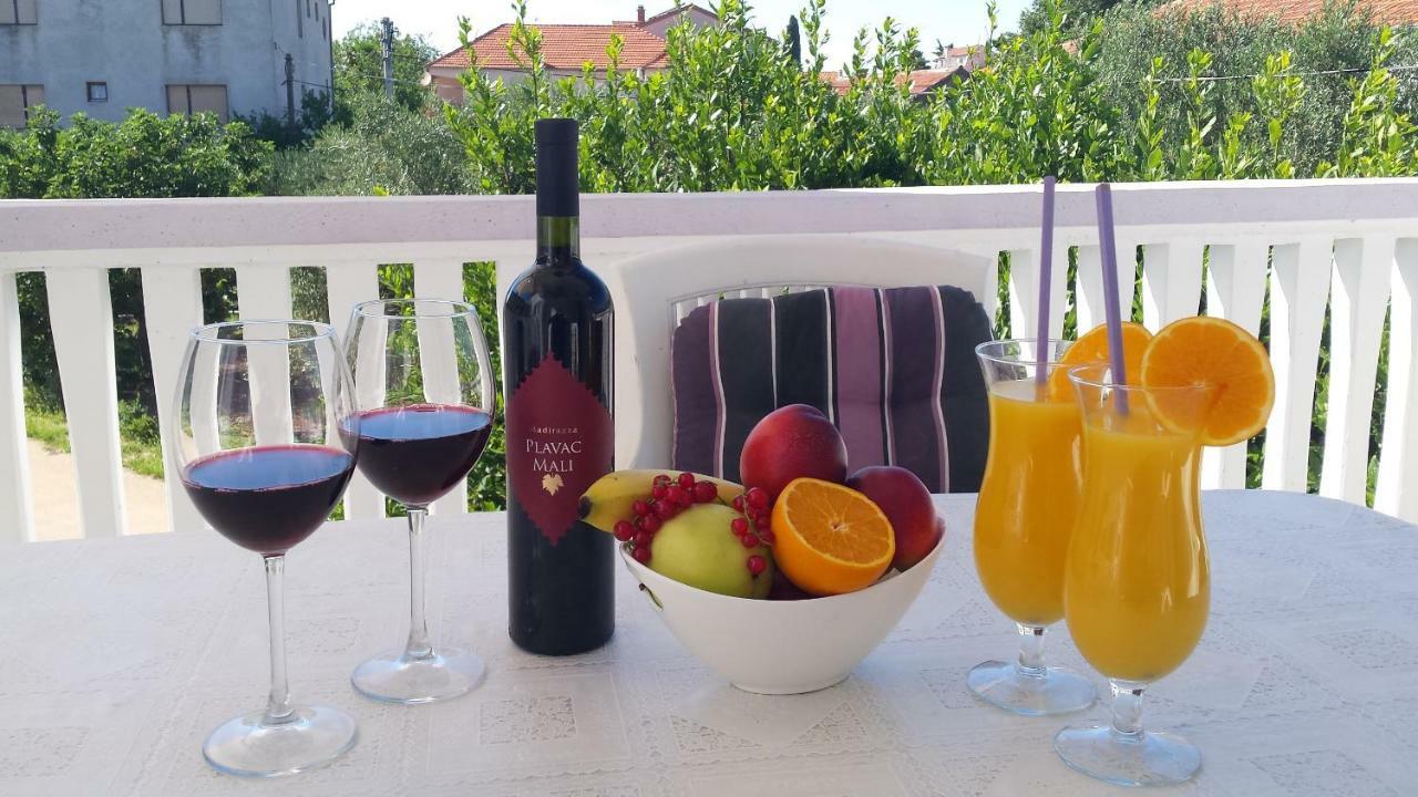 Apartments Lavanda Biograd Na Moru Luaran gambar