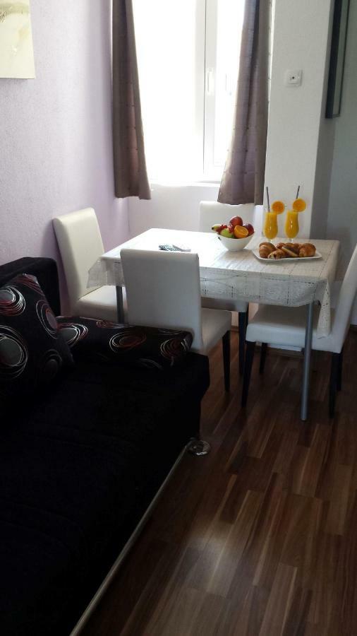 Apartments Lavanda Biograd Na Moru Luaran gambar