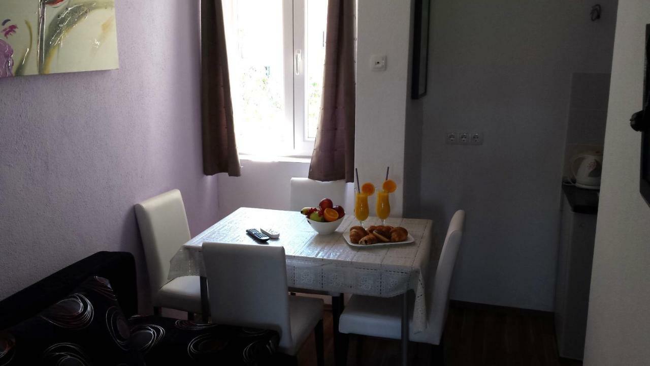 Apartments Lavanda Biograd Na Moru Luaran gambar