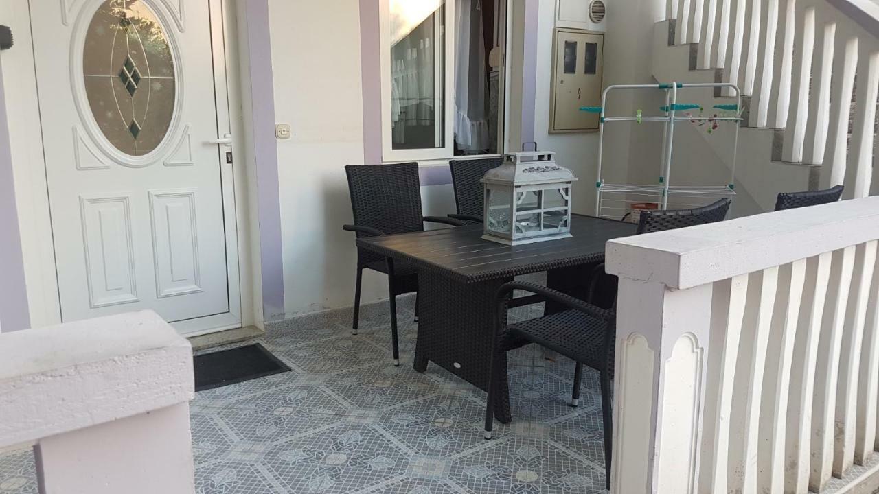 Apartments Lavanda Biograd Na Moru Luaran gambar